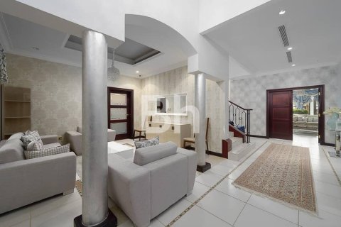 Vila u gradu Palm Jumeirah, Dubai, UAE 4 spavaće sobe, 470 m2 Br. 645281 - Slika 15