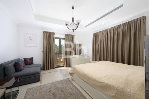 Vila u gradu Palm Jumeirah, Dubai, UAE 4 spavaće sobe, 470 m2 Br. 645281 - Slika 22