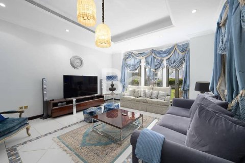 Vila u gradu Palm Jumeirah, Dubai, UAE 4 spavaće sobe, 470 m2 Br. 645281 - Slika 24