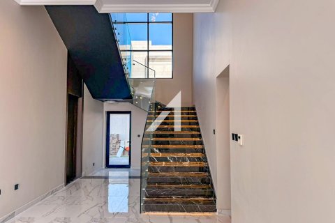 Villa zur Miete in Al Aweer, Dubai, VAE 4 Schlafzimmer, 390 m2 Nr. 693823 - Foto 4