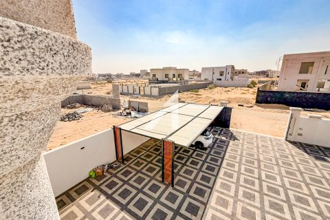 Villa zur Miete in Al Aweer, Dubai, VAE 4 Schlafzimmer, 390 m2 Nr. 693823 - Foto 28