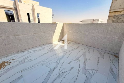 Villa zur Miete in Al Aweer, Dubai, VAE 4 Schlafzimmer, 390 m2 Nr. 693823 - Foto 27