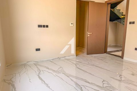 Villa zur Miete in Al Aweer, Dubai, VAE 4 Schlafzimmer, 390 m2 Nr. 693823 - Foto 15