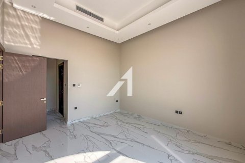 Villa zur Miete in Al Aweer, Dubai, VAE 4 Schlafzimmer, 390 m2 Nr. 693823 - Foto 12
