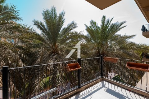 Διαμέρισμα σε Mirdif, Dubai, ΗΑΕ 2 υπνοδωμάτια, 141 τ.μ. Αρ. 693818 - φωτογραφία 12