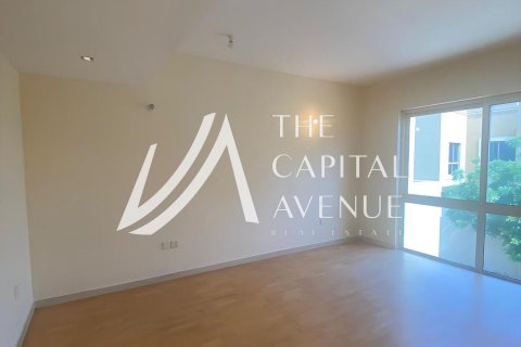 Townhouse in Khalifa City, Abu Dhabi, UAE 3 bedrooms, 199.93 sq.m. № 741245 - photo 8