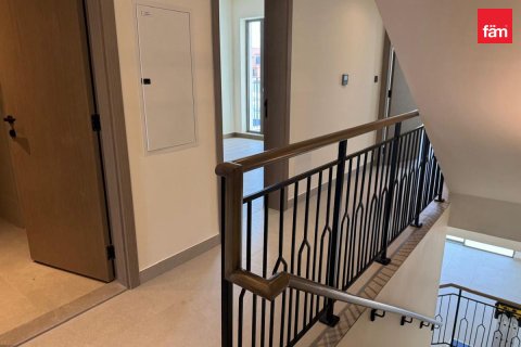 Rijtjeshuis te koop in Dubai, VAE 5 slaapkamers, 219.5 vr.m., nr 765788 - foto 3