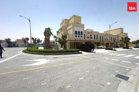 Rijtjeshuis in Dubai, VAE 5 slaapkamers, 219.5 vr.m. nr 765788