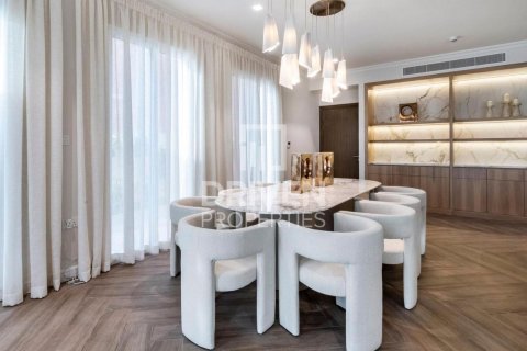 Villa sa Jumeirah, Dubai, UAE 5 silid-tulugan, 602.38 sq.m. № 742618 - larawan 15