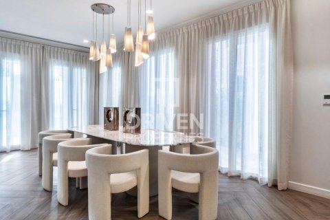 Villa sa Jumeirah, Dubai, UAE 5 silid-tulugan, 602.38 sq.m. № 742618 - larawan 5