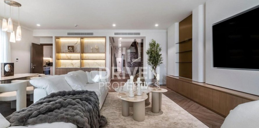Villa sa Jumeirah, Dubai, UAE 5 silid-tulugan, 602.38 sq.m. № 742618