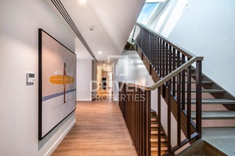 Villa sa Jumeirah, Dubai, UAE 5 silid-tulugan, 602.38 sq.m. № 742618 - larawan 19