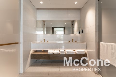 Apartment in Palm Jumeirah, Dubai, UAE 3 bedrooms, 725.29 sq.m. № 587567 - photo 13