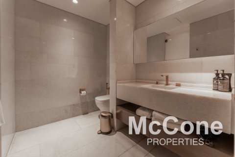 Apartment in Palm Jumeirah, Dubai, UAE 3 bedrooms, 725.29 sq.m. № 587567 - photo 16