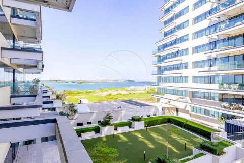 Apartment on the Yas Island, Abu Dhabi, UAE 1 room, 53 sq.m. № 616088 - photo 2