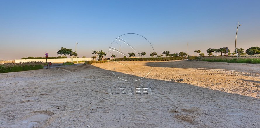 Tokë në Madinat Zayed, Abu Dhabi, Emiratet e Bashkuara Arabe 2923 m2. № 616094