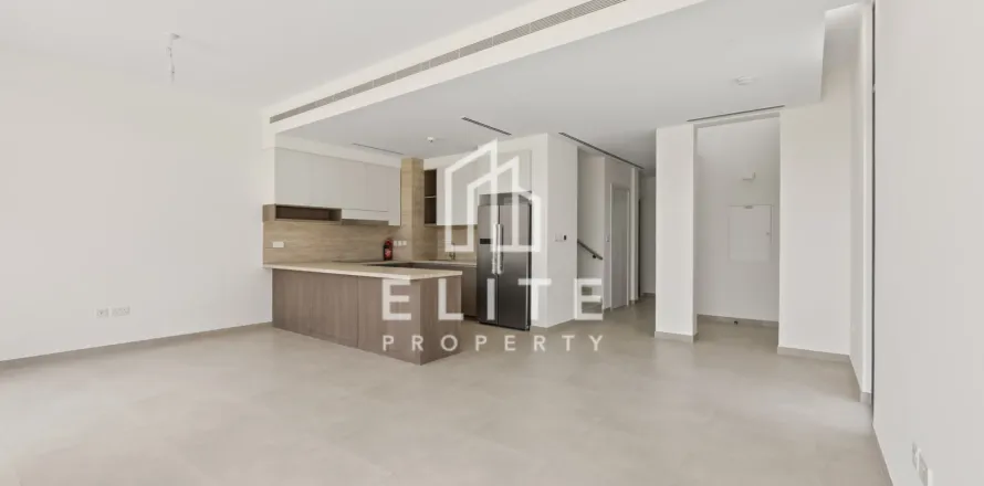Vilë në Dubai, Emiratet e Bashkuara Arabe 4 dhoma gjumi № 646486