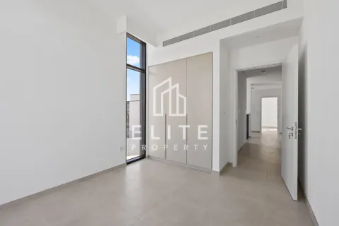Vilë në Dubai, Emiratet e Bashkuara Arabe 4 dhoma gjumi № 646486 - Foto 5