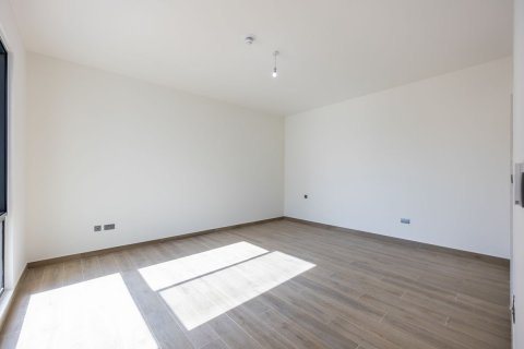 Commercial property on the Yas Island, Abu Dhabi, UAE 5 bedrooms, 289 sq.m. № 594575 - photo 6