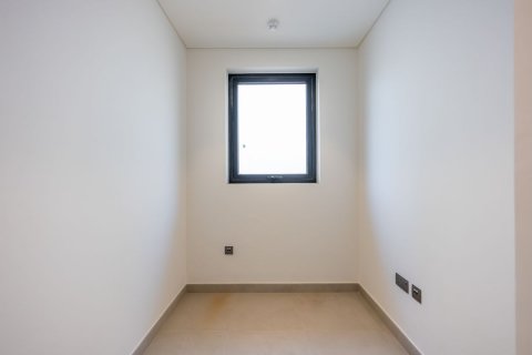 Commercial property on the Yas Island, Abu Dhabi, UAE 5 bedrooms, 289 sq.m. № 594575 - photo 8