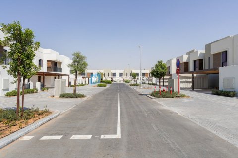 Townhouse on the Yas Island, Abu Dhabi, UAE 3 bedrooms, 166 sq.m. № 594576 - photo 3