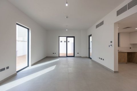 Commercial property on the Yas Island, Abu Dhabi, UAE 3 bedrooms, 189 sq.m. № 594573 - photo 4