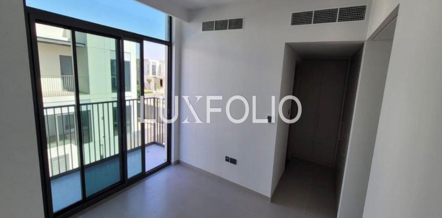 Townhouse in Arabian Ranches 3, Dubai, UAE 3 bedrooms, 180 sq.m. № 627505
