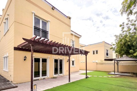 Villa in The Villa, Dubai, UAE 5 bedrooms, 948.63 sq.m. № 765041 - photo 19