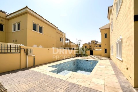 Villa in The Villa, Dubai, UAE 5 bedrooms, 948.63 sq.m. № 765041 - photo 22