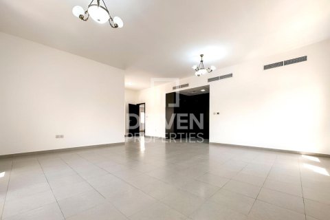 Villa in The Villa, Dubai, UAE 5 bedrooms, 948.63 sq.m. № 765041 - photo 7