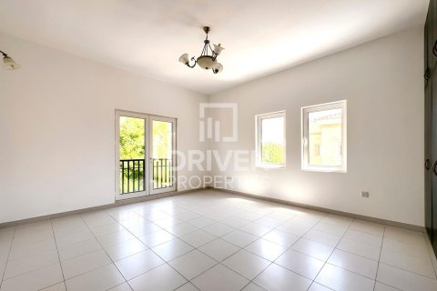 Villa in The Villa, Dubai, UAE 5 bedrooms, 948.63 sq.m. № 765041 - photo 12