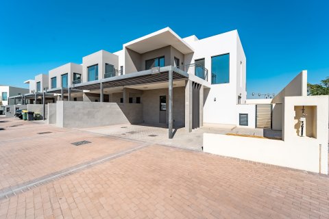 Σπίτι σε Dubai, ΗΑΕ 4 υπνοδωμάτια, 205 τ.μ. Αρ. 696152