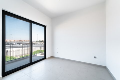 Dubai, BAE’de satılık sıra ev 4 yatak odası, 205 m&sup2; No 696152 - fotoğraf 11