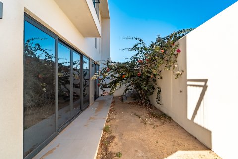 Dubai, BAE’de satılık sıra ev 4 yatak odası, 205 m&sup2; No 696152 - fotoğraf 23