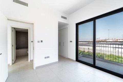 Dubai, BAE’de satılık sıra ev 4 yatak odası, 205 m&sup2; No 696152 - fotoğraf 10