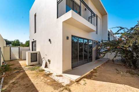 Dubai, BAE’de satılık sıra ev 4 yatak odası, 205 m&sup2; No 696152 - fotoğraf 22