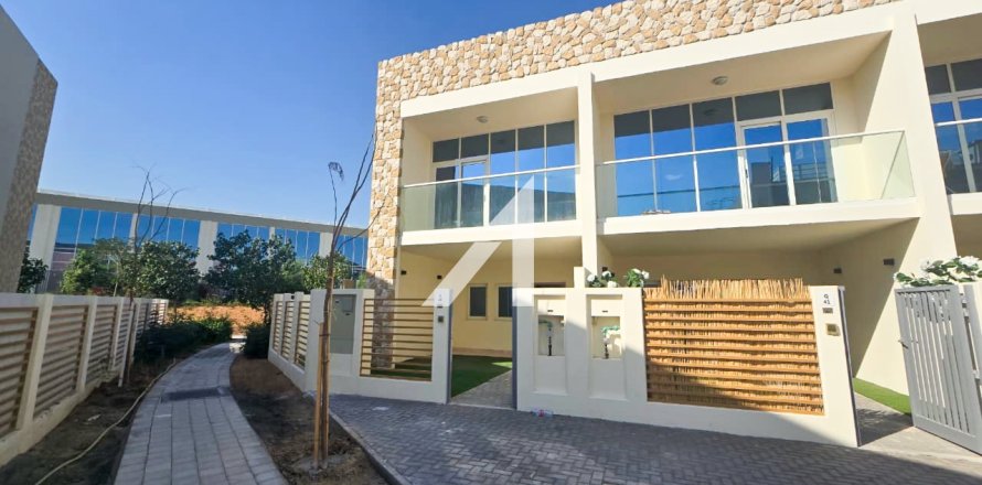 Vila di Dubai Land, UEA 2 kamar tidur, 165 m2 nomor 679704