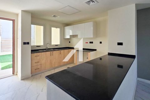 Müüa villa asukohaga Dubai Land, AÜE: 2 magamistoaga, 165 m² Nr 679703 - pilt 7