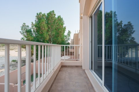 טאונהאוס למכירה ב Al Reef, Abu Dhabi, איחוד האמירויות 2 חדרי שינה, 117.24 מ"ר, מספר 748368 - תמונה 12