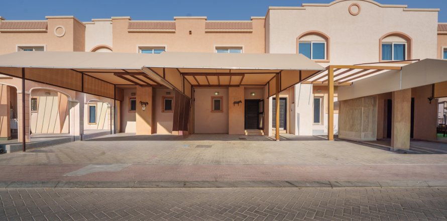 טאונהאוס ב Al Reef, Abu Dhabi, איחוד האמירויות 2 חדרי שינה, 117.24 מ"ר מספר 748368