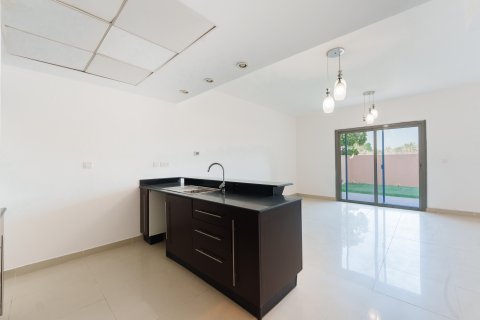 טאונהאוס למכירה ב Al Reef, Abu Dhabi, איחוד האמירויות 2 חדרי שינה, 117.24 מ"ר, מספר 748368 - תמונה 4