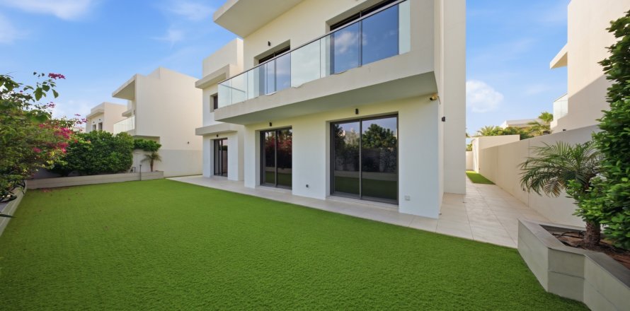 ویلا در Yas Island، Abu Dhabi ، امارات متحده عربی 4 خوابه ، 600 متر مربع.  شماره 748367
