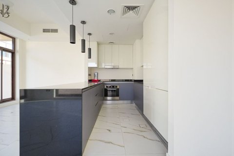 Kaupunkipientalo Mohammed Bin Rashid City, Dubai, Arabiemiraatit 4 makuuhuonetta, 287.81 m2 № 750550 - kuva 3