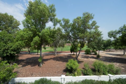 Üürile anda villa asukohaga Jumeirah Golf Estates, Dubai, AÜE: 5 magamistoaga, 568.12 m² Nr 750548 - pilt 25