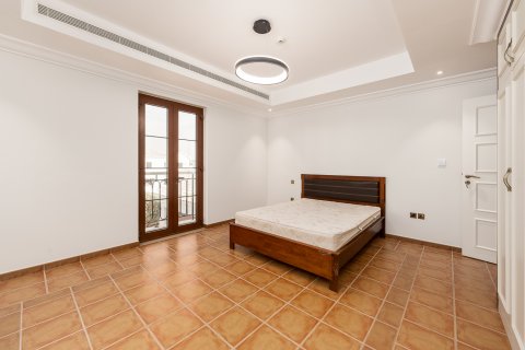 Üürile anda villa asukohaga Jumeirah Golf Estates, Dubai, AÜE: 5 magamistoaga, 568.12 m² Nr 750548 - pilt 18