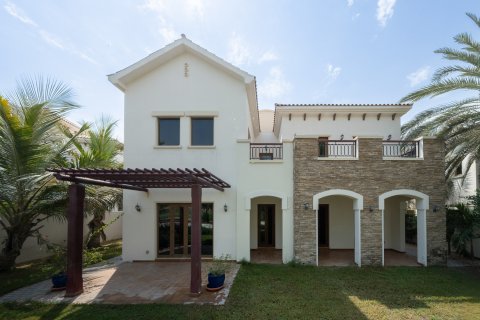 Üürile anda villa asukohaga Jumeirah Golf Estates, Dubai, AÜE: 5 magamistoaga, 568.12 m² Nr 750548 - pilt 28