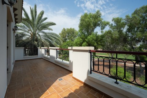 Üürile anda villa asukohaga Jumeirah Golf Estates, Dubai, AÜE: 5 magamistoaga, 568.12 m² Nr 750548 - pilt 24