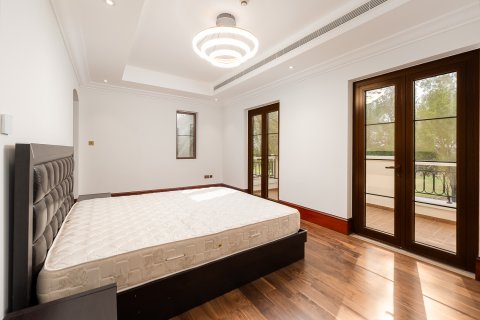 Üürile anda villa asukohaga Jumeirah Golf Estates, Dubai, AÜE: 5 magamistoaga, 568.12 m² Nr 750548 - pilt 15