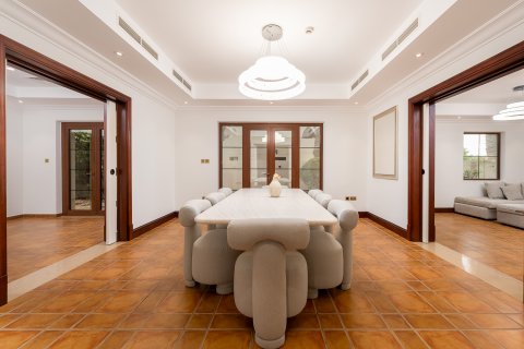 Üürile anda villa asukohaga Jumeirah Golf Estates, Dubai, AÜE: 5 magamistoaga, 568.12 m² Nr 750548 - pilt 3