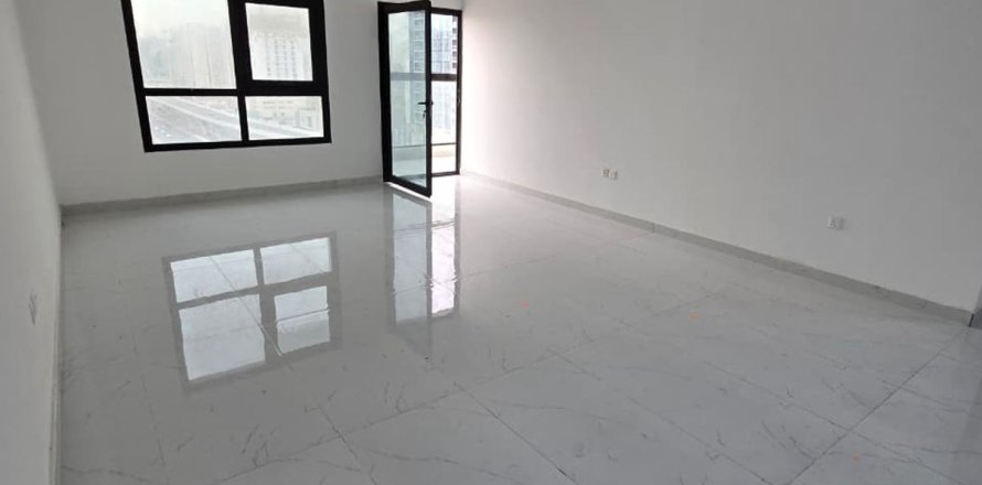 Korter asukohaga Al Furjan, Dubai, AÜE: 3 magamistoaga, 140.4 m² Nr 703573